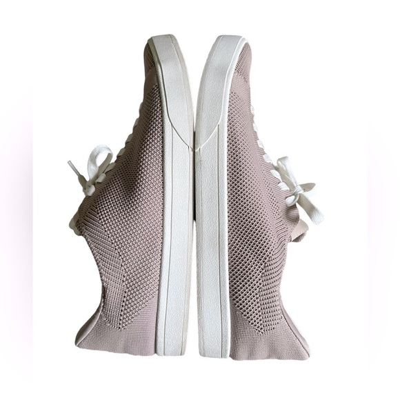 KIZIK Taupe Knit Irvine Sneaker - Picture 3 of 8